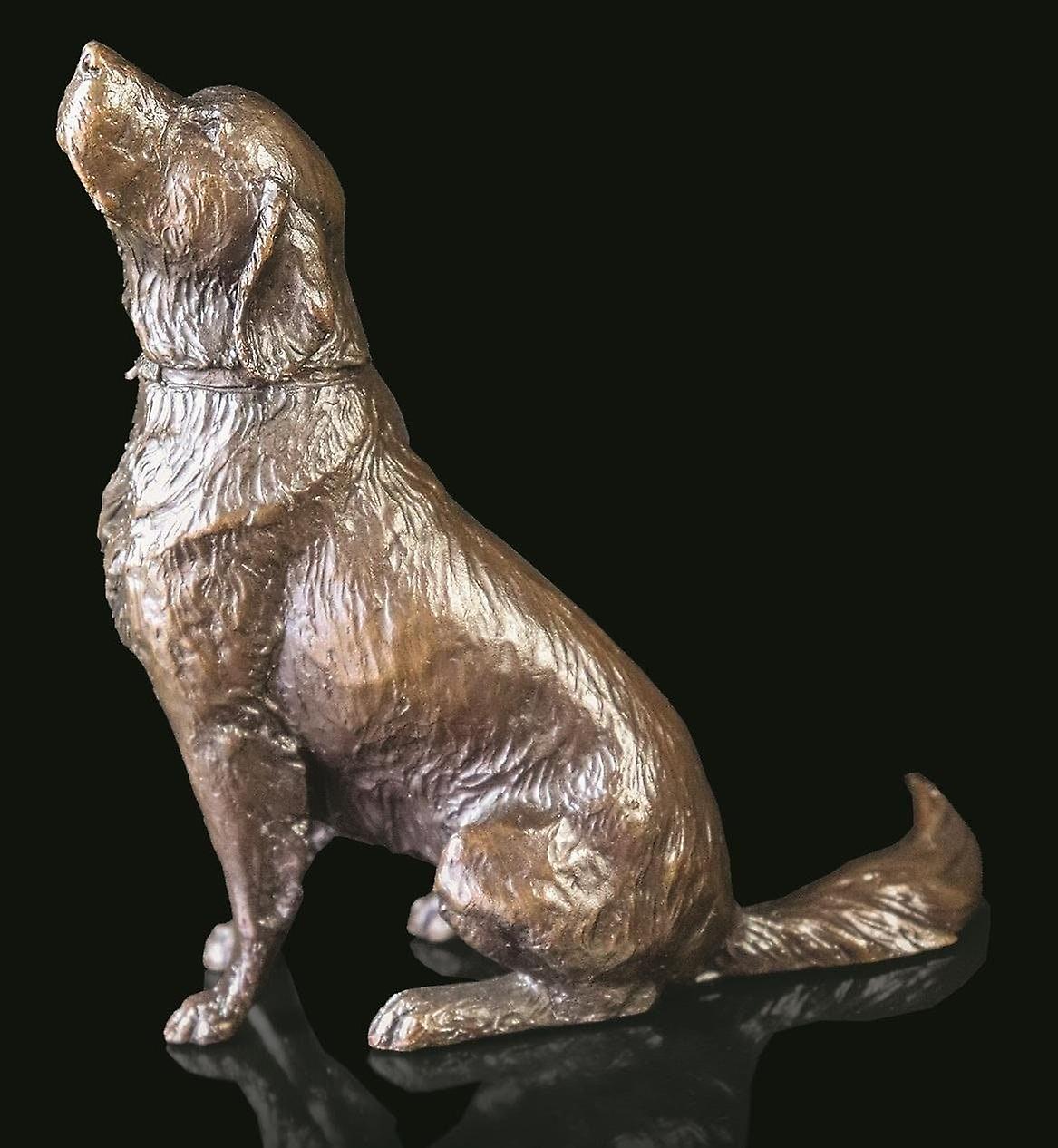 Medium Retriever Sitting Figurine