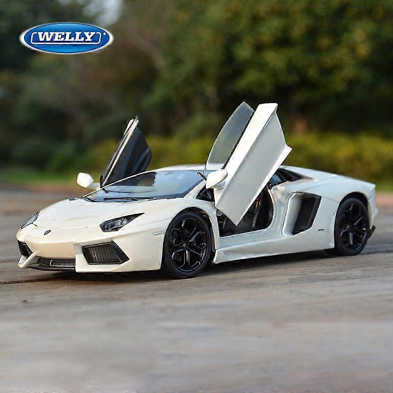 1:24 LP700-4 Aventador Alloy Racing Alloy Car Model Simulation Car Decoration Collection Gift Toy Toy Cars