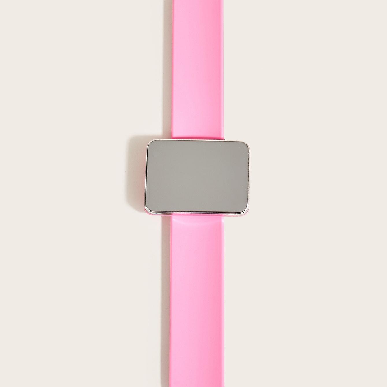 Upgrade Your Hair Styling Game With This Magnetic Bracelet Hair Clip Holder!