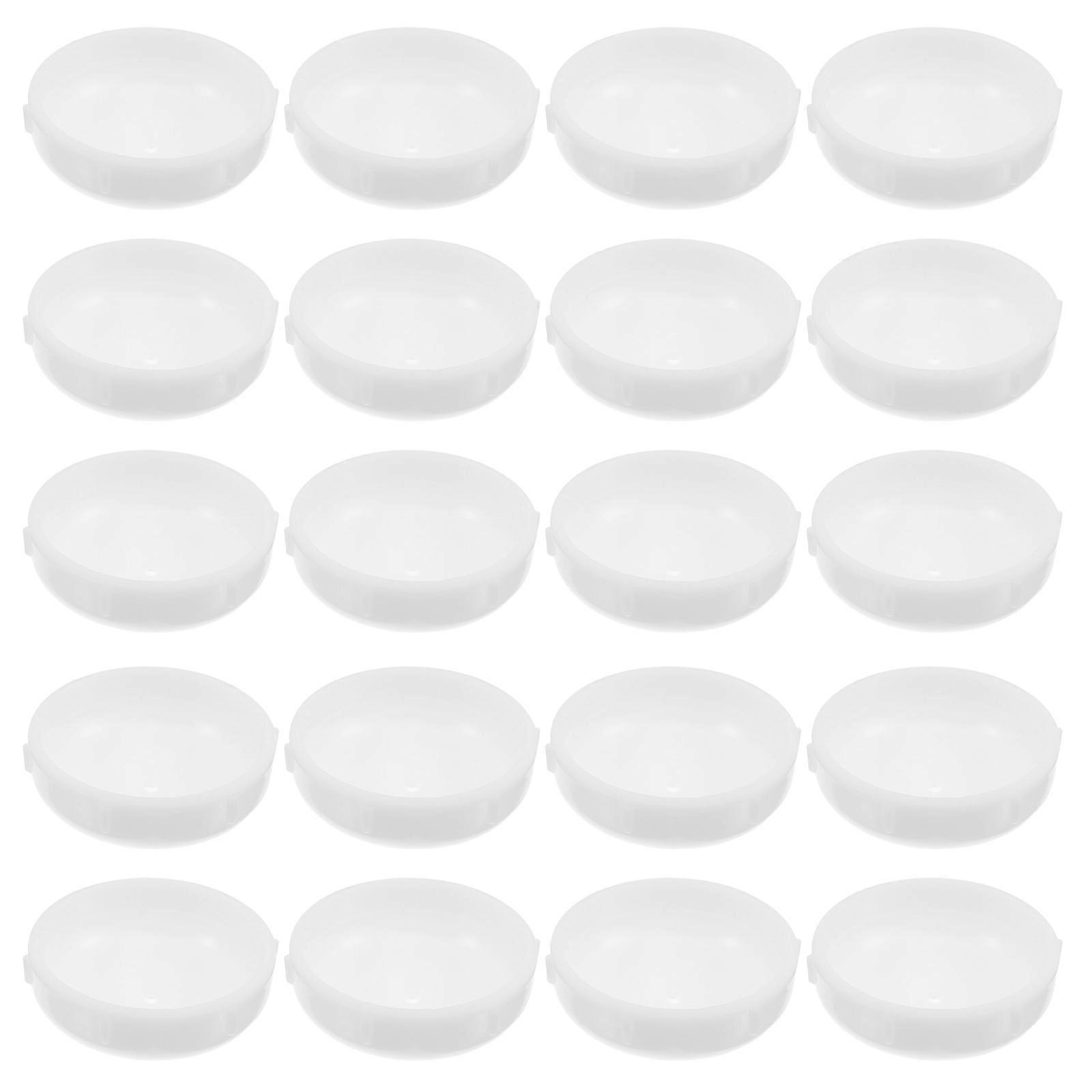 60 80字符优 标题如下：

**Durable Plastic Outdoor Furniture Leg Caps Noise Reducing Floor Protectors for Chairs, Tables & Stools**

如需进一步调 风格 关键词侧 ，请随时告知！