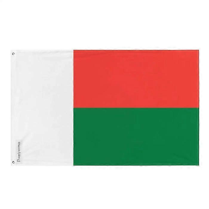 Flag of Madagascar – 192 x 288 cm – Polyester – Iron eyelets – Durable