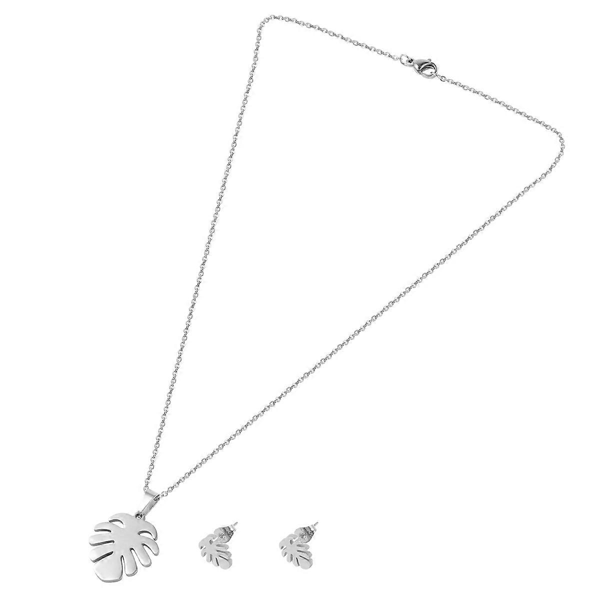 Fashionable Palm Leaf Accessory Set Adding Charm to Your Looks