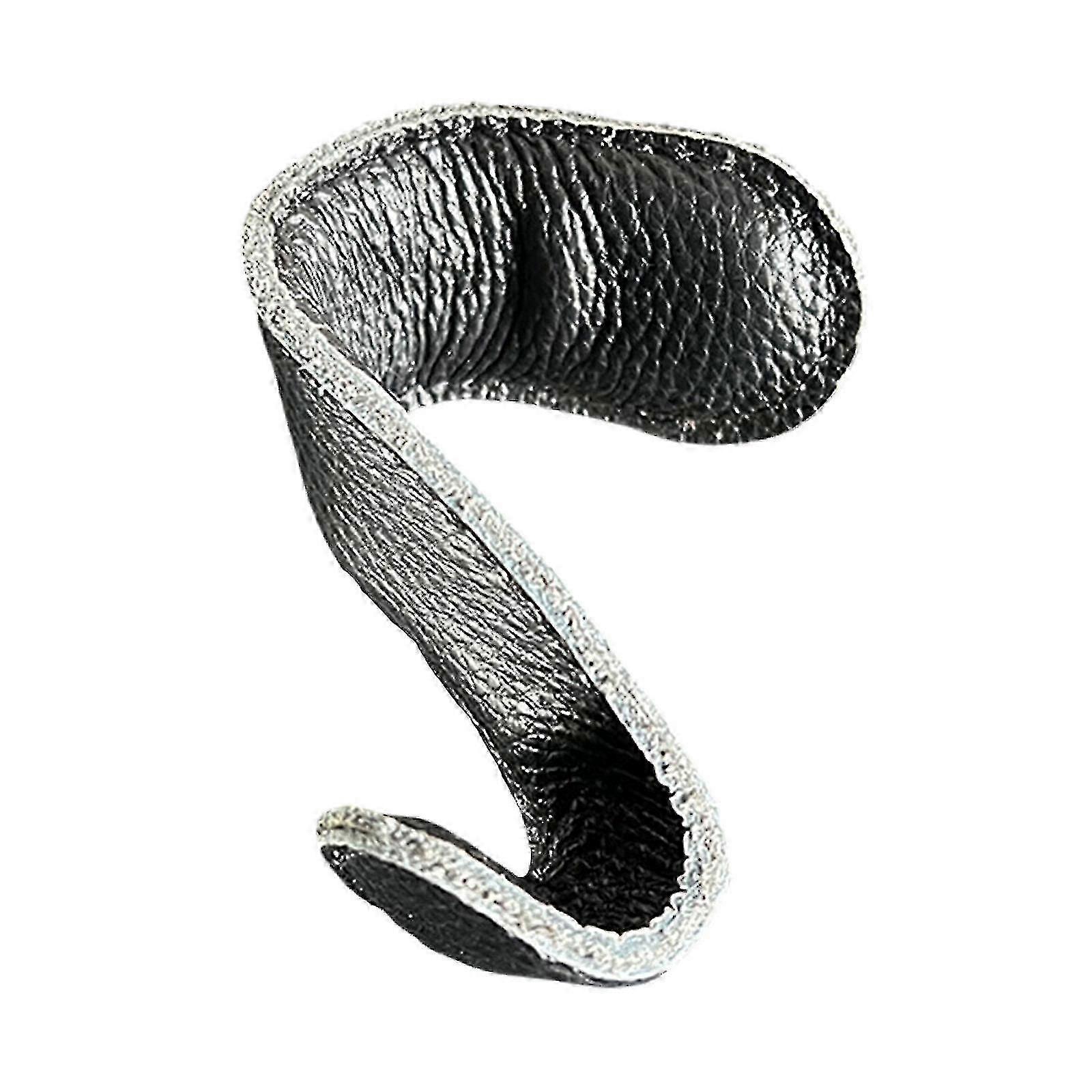 Comfortable trombone grip for easy carrying, leather hand strap