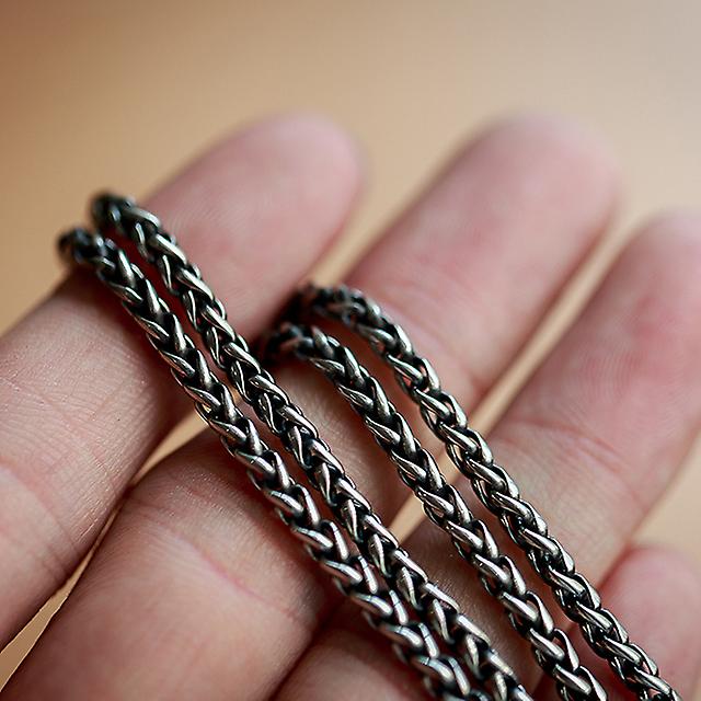 醜いポーカーメンズペンダントカップルペンダントペンダントチェーンドッグタグメタルキーホルダーEDC