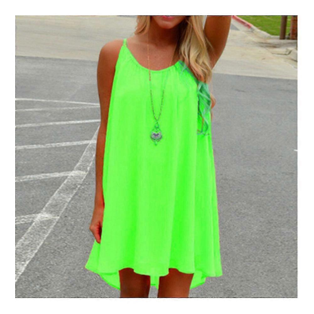 Askı Çekleri Geri Arkasız Plaj Kolsuz Şifon Elbiseyi İliştiriyor