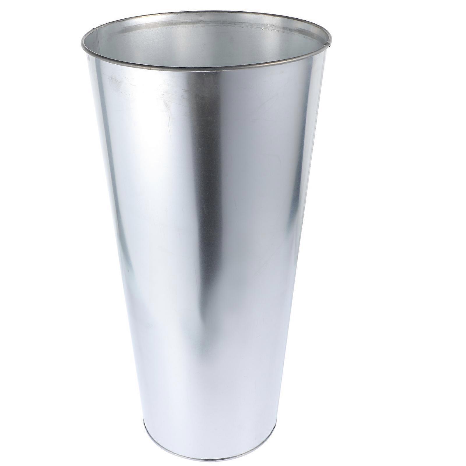 Practical Flower Vase with Artistic Touch for Everyday Use