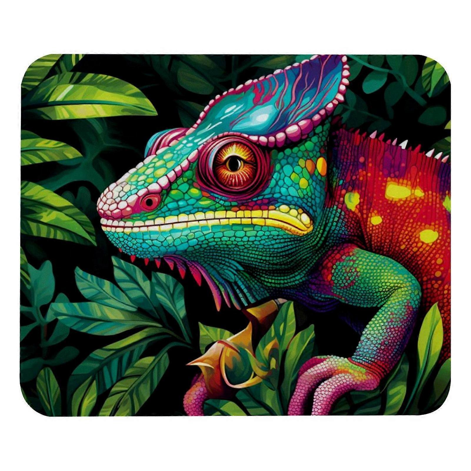 Chameleon Green Leaf Mouse Pad - Smooth Surface, Mousepad Thick Padding, Ergonomic Design for Comfortable Gaming and Office Use