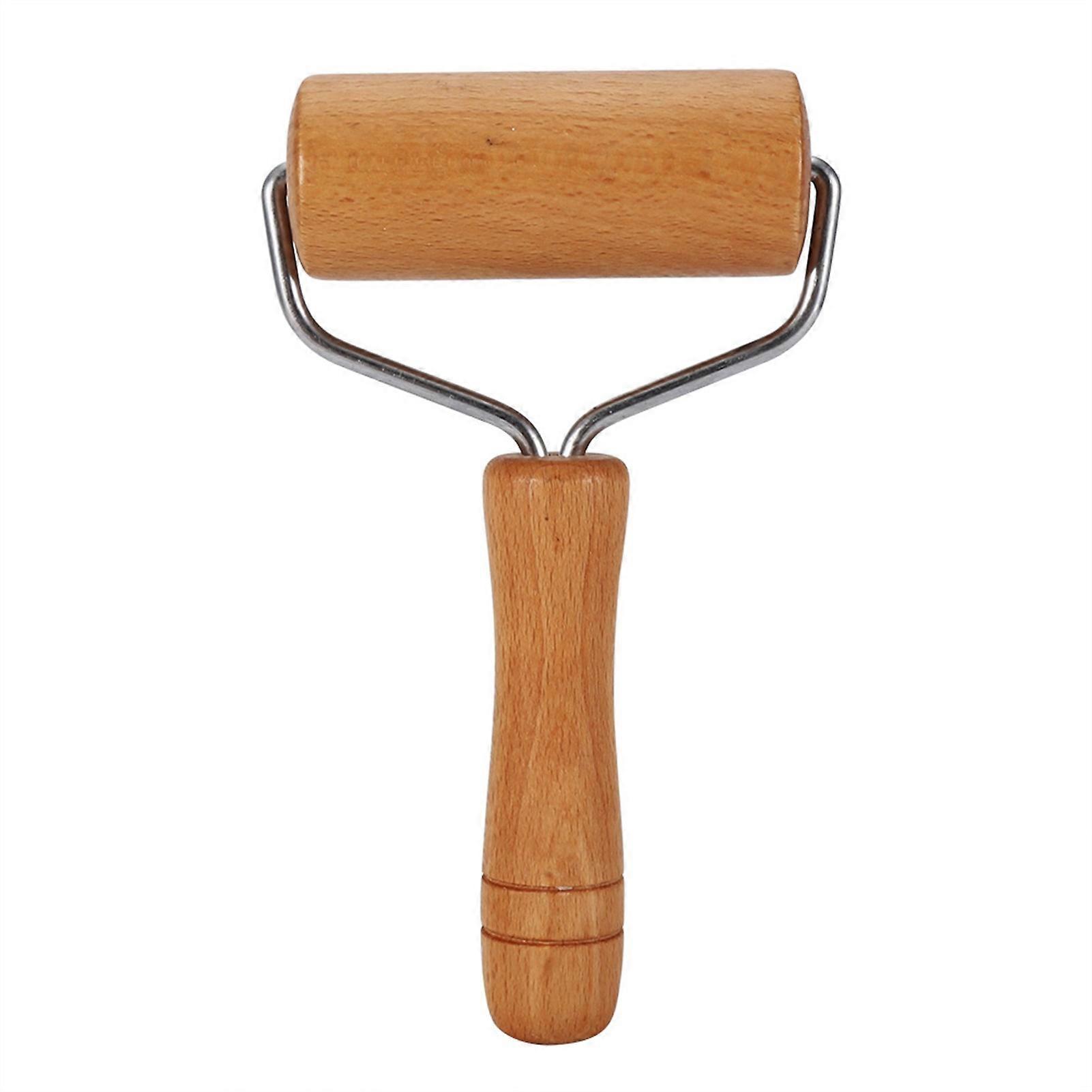 Wooden rolling pin and pizza cutter