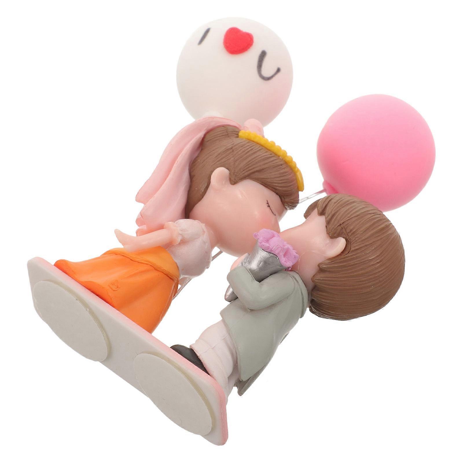Stylish 2Pcs Resin Car Dashboard Accessory Creative Couple Figurine Ornament For Home And Car Enthusiasts