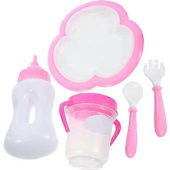 Conjunto de boneca com mamadeira e talheres em miniatura para decoração.