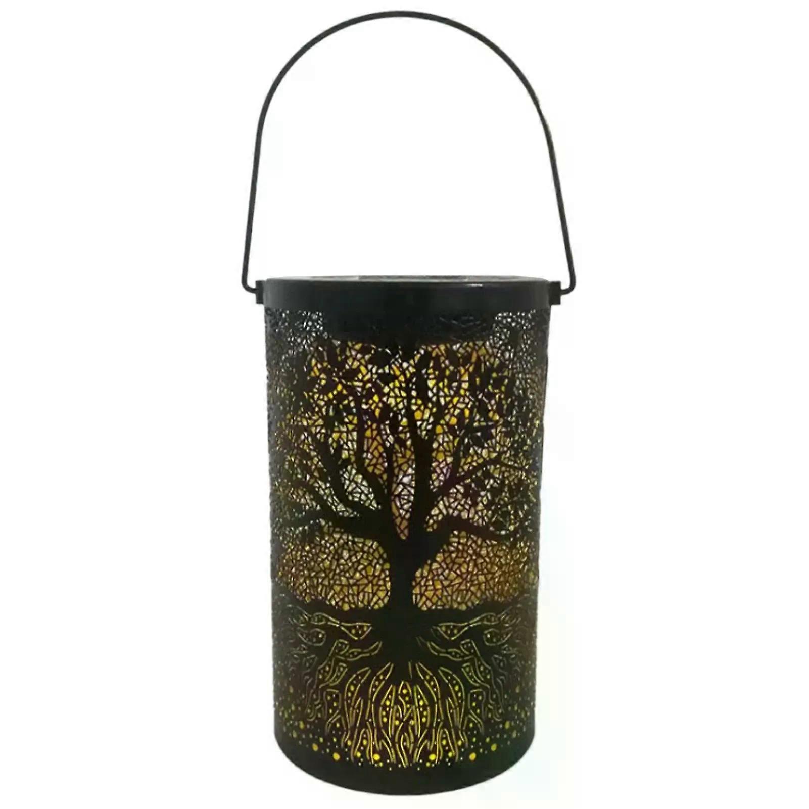 Lanterne solari in ferro battuto Lampada solare impermeabile per esterni Lanterna con decorazioni cave per giardino Patio Cortile Prato Tavolo