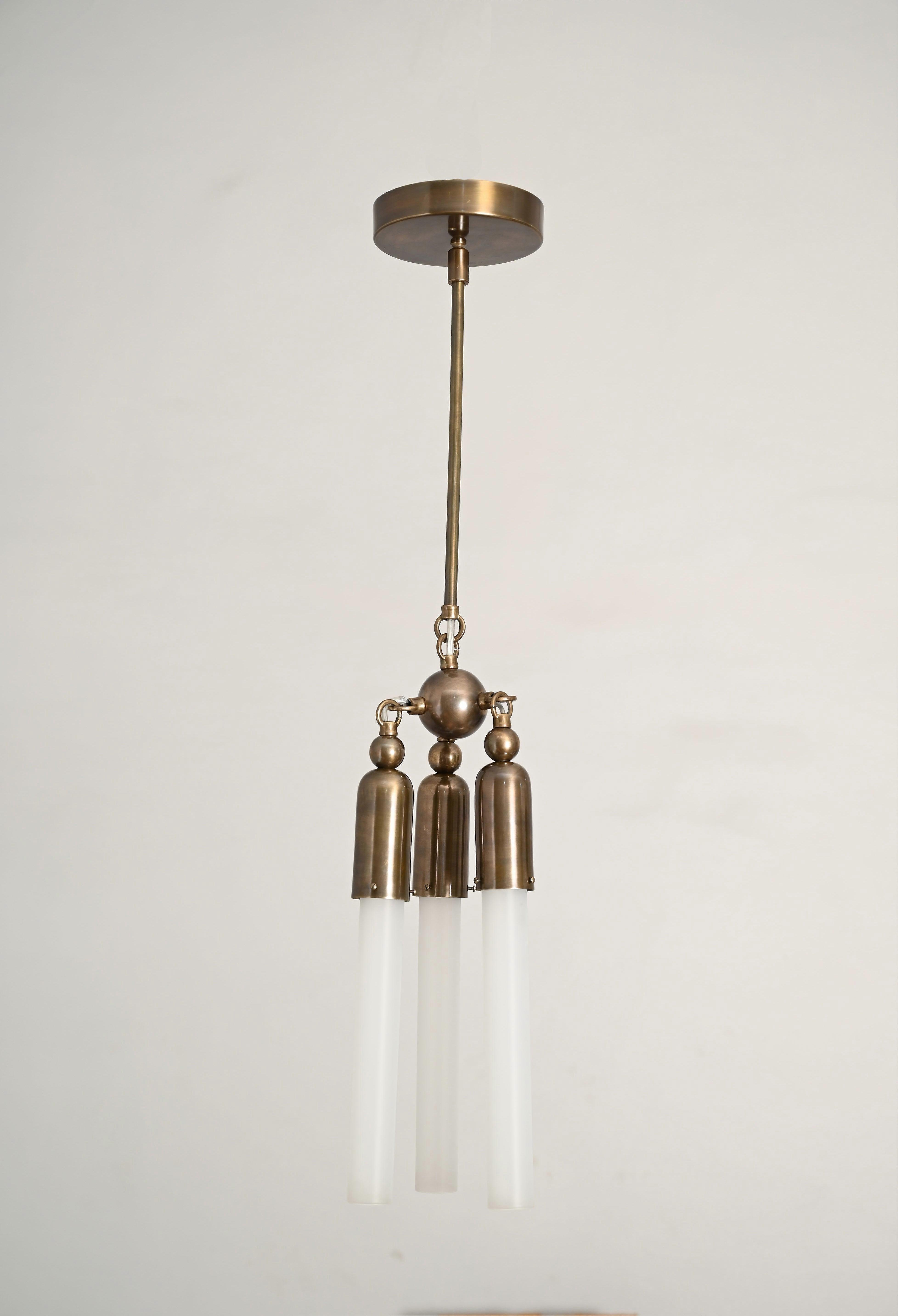 3-Tassel Light Pendant – Chic Boho Flair, Warm And Unique Ambiance