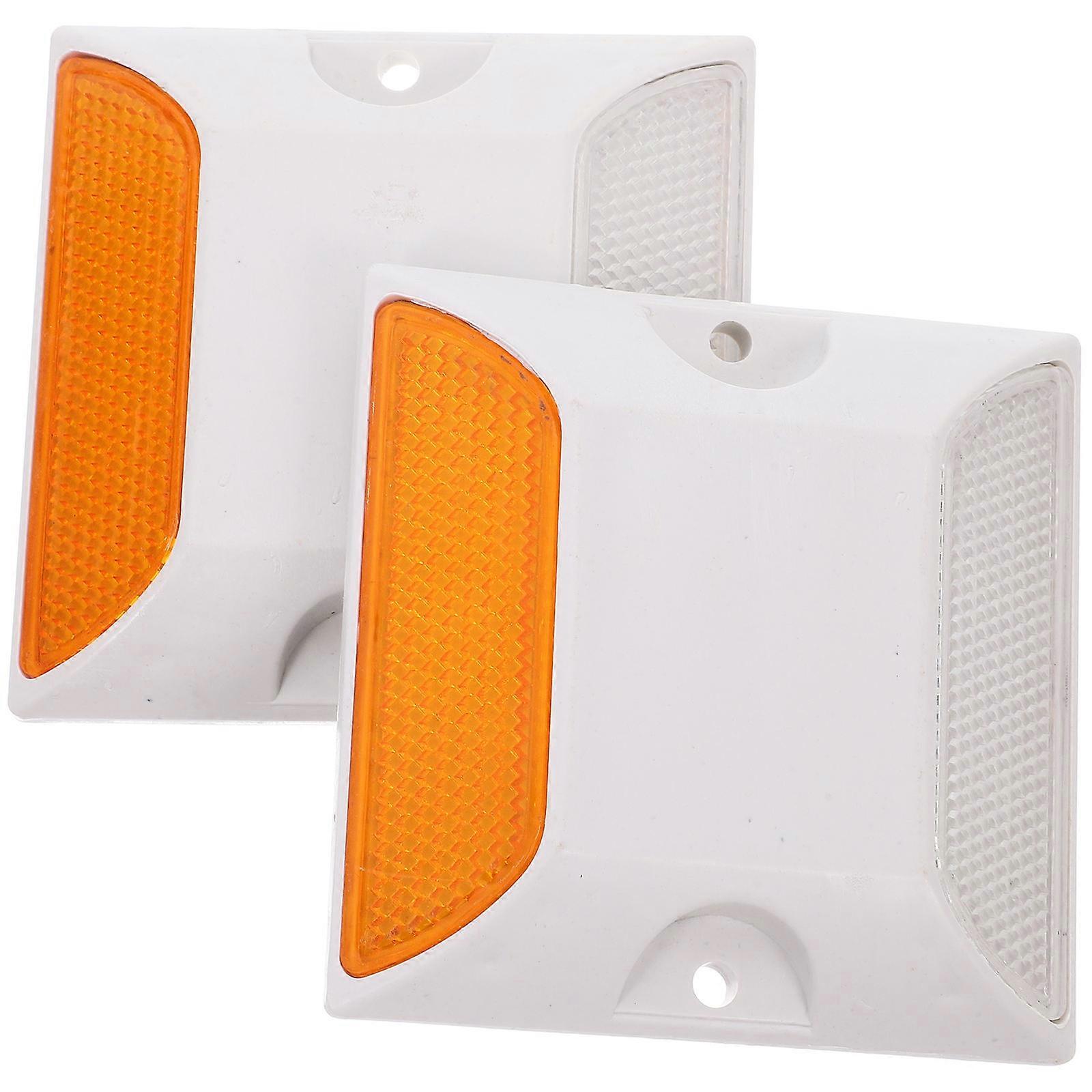 Reflective Road Pavement Marker for Night Driving with 2Pcs Durable Plastic Markers