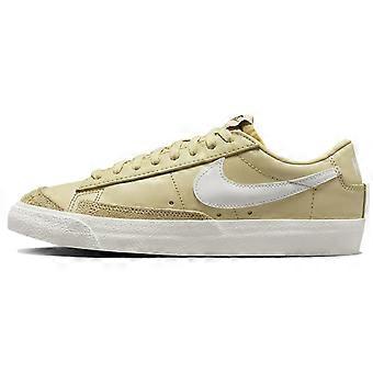 Nike Blazer Low 77 'Brown' Women's DC4769-701