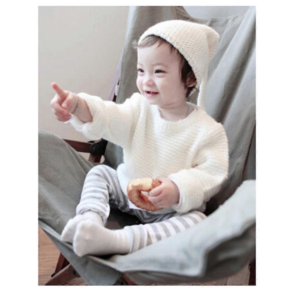 Adorable Accessory for Children, Combining Practicality and Festive Cheer