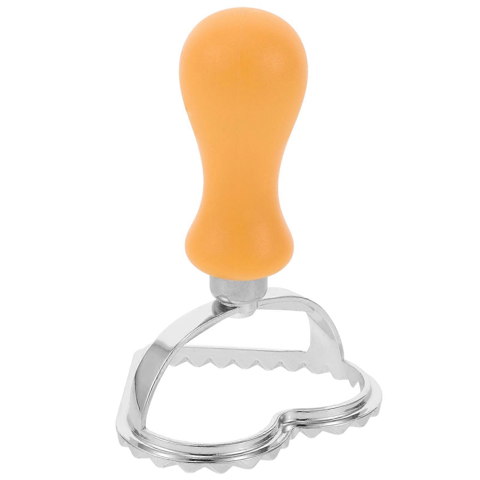 Heart Shaped Decorative Pastry Tool for Cookies, Cakes & Pastries – Easy to Use with Unique Edge Design for Beautiful Patterns – Ideal for Home Bakers