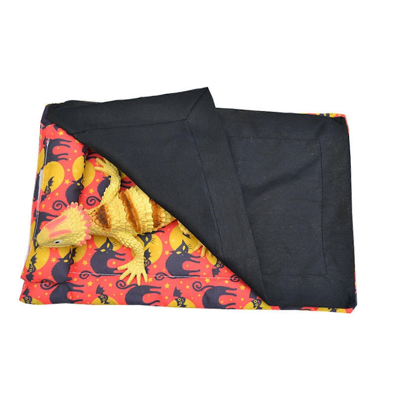 Handcrafted Cotton Small Animal Nest House for Chinchillas Hamsters Guinea Pigs with Chew Toy Mat