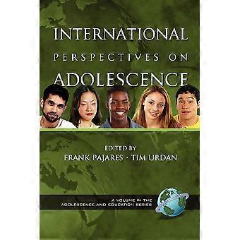 Perspectivas Internacionais sobre a Adolescência - Emerald Publishing Ltd - Livro em brochura - em inglês
