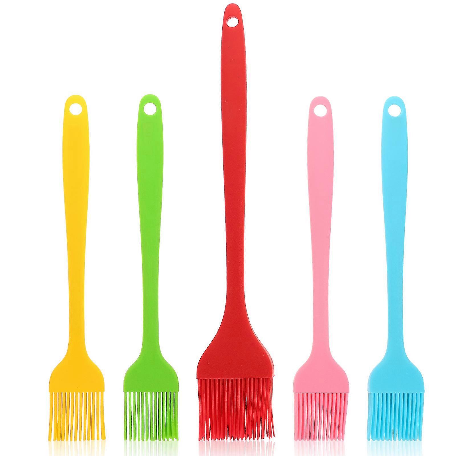 Barbecue Oil Brush, Silicone Construction, Resists Heat and Simplifies Cleaning