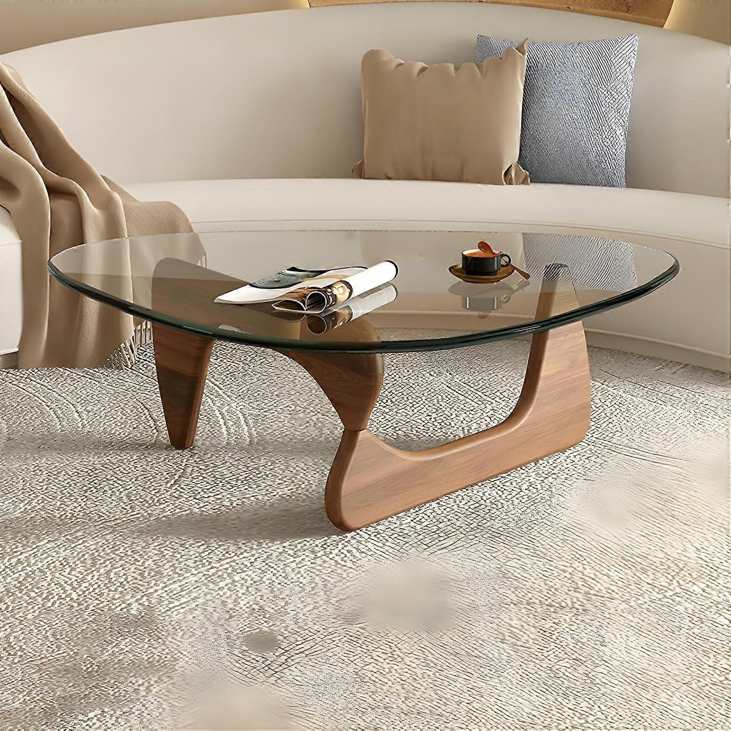 Mesa de centro triangular de meados do século com base de vidro e madeira de nogueira para sala de estar, 45x32x16