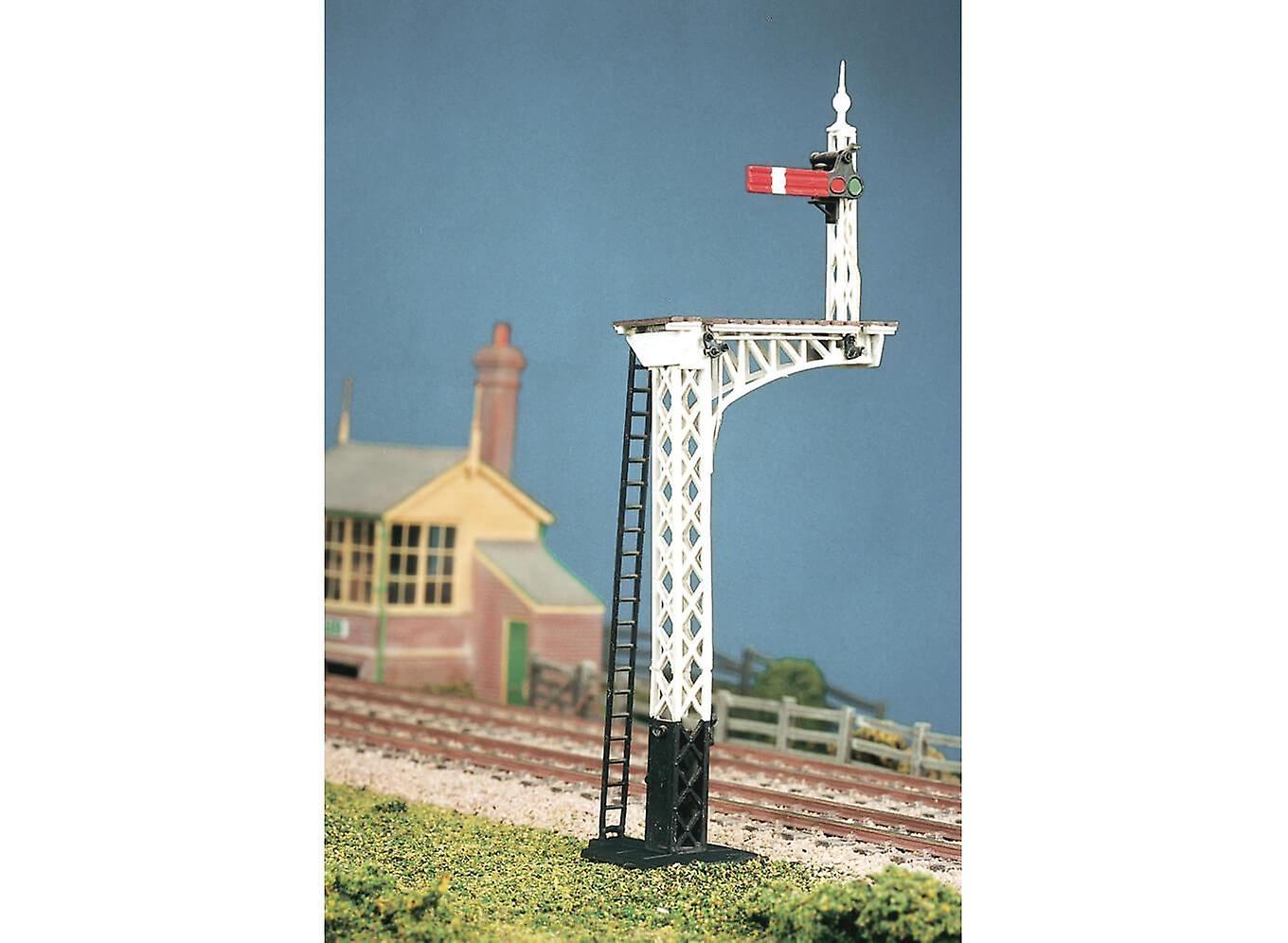 Ratio 486 LNER Lattice Post Signals kit - includes junction/bracket types OO (1/76) Plastic Unpainted Signals Scale model