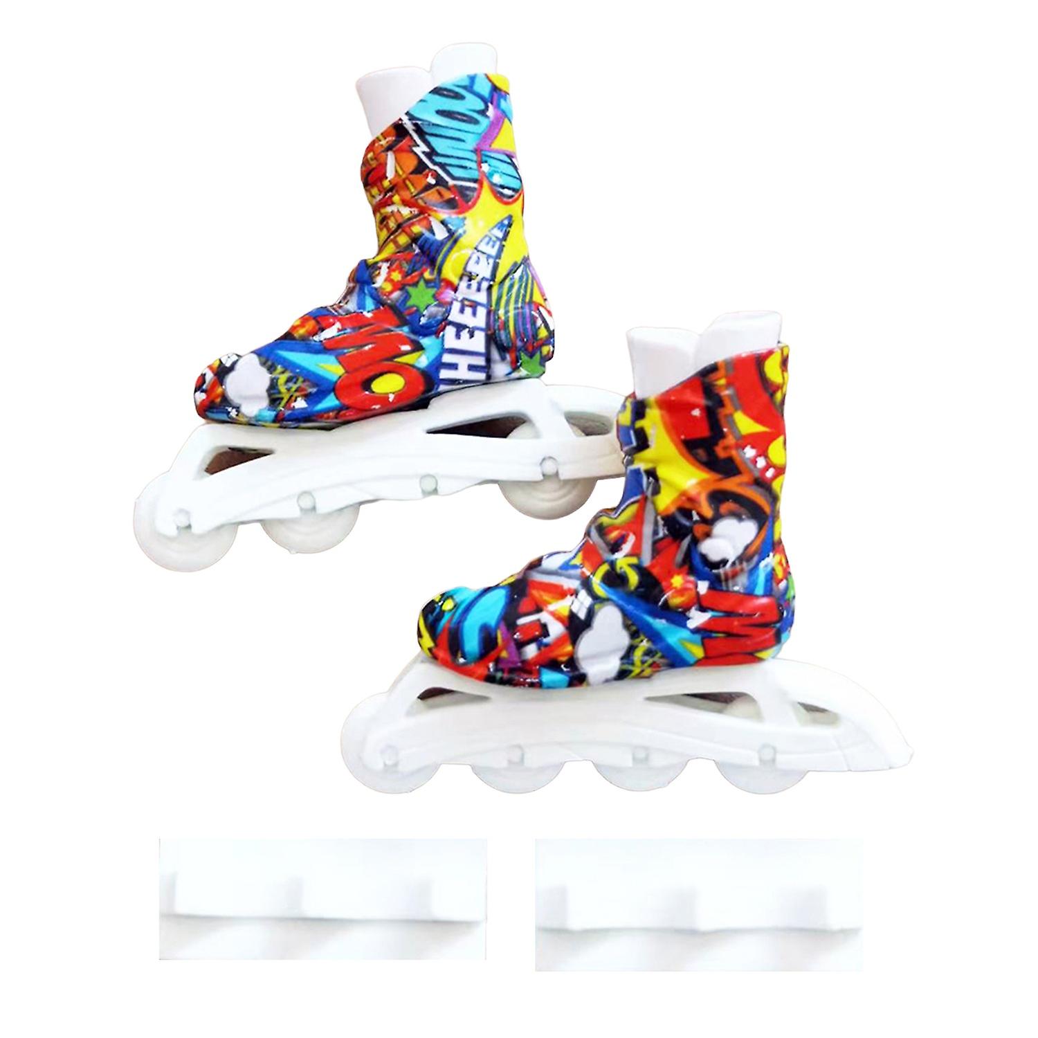 Skating Shoes Toy Realistic Hands-on Ability Cute Finger Toy Miniature Skating Shoes for Kids