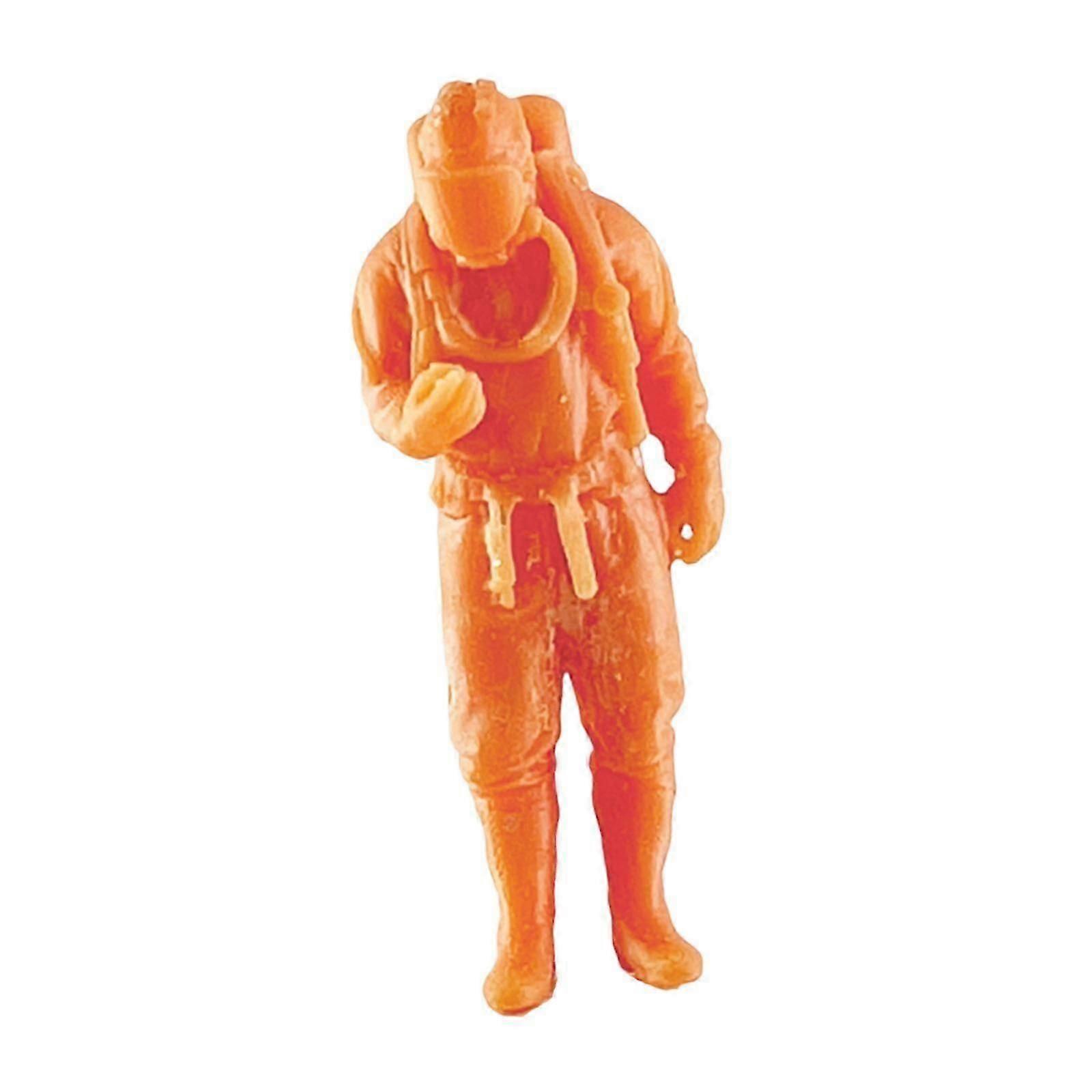 Resin 1/64 Scale Figures Ornament Standing Model Figure for Desktop Ornamen
