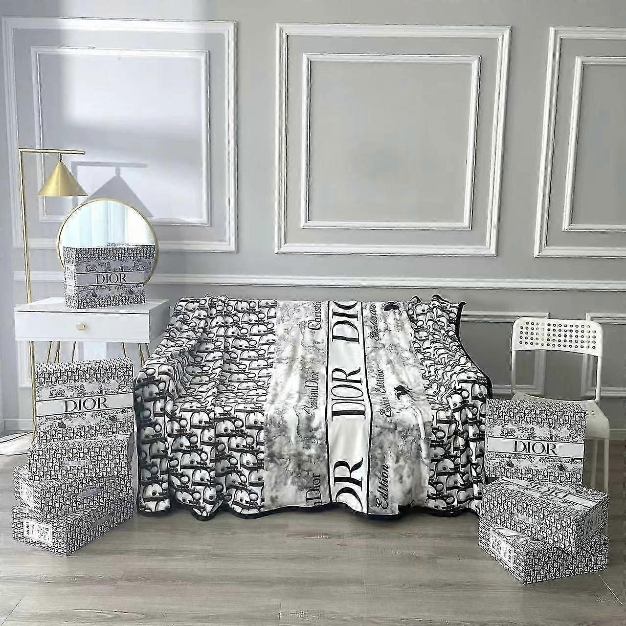 Leichte Luxus-Flanelldecke, Marken-Komfortdecke, Sofadecke