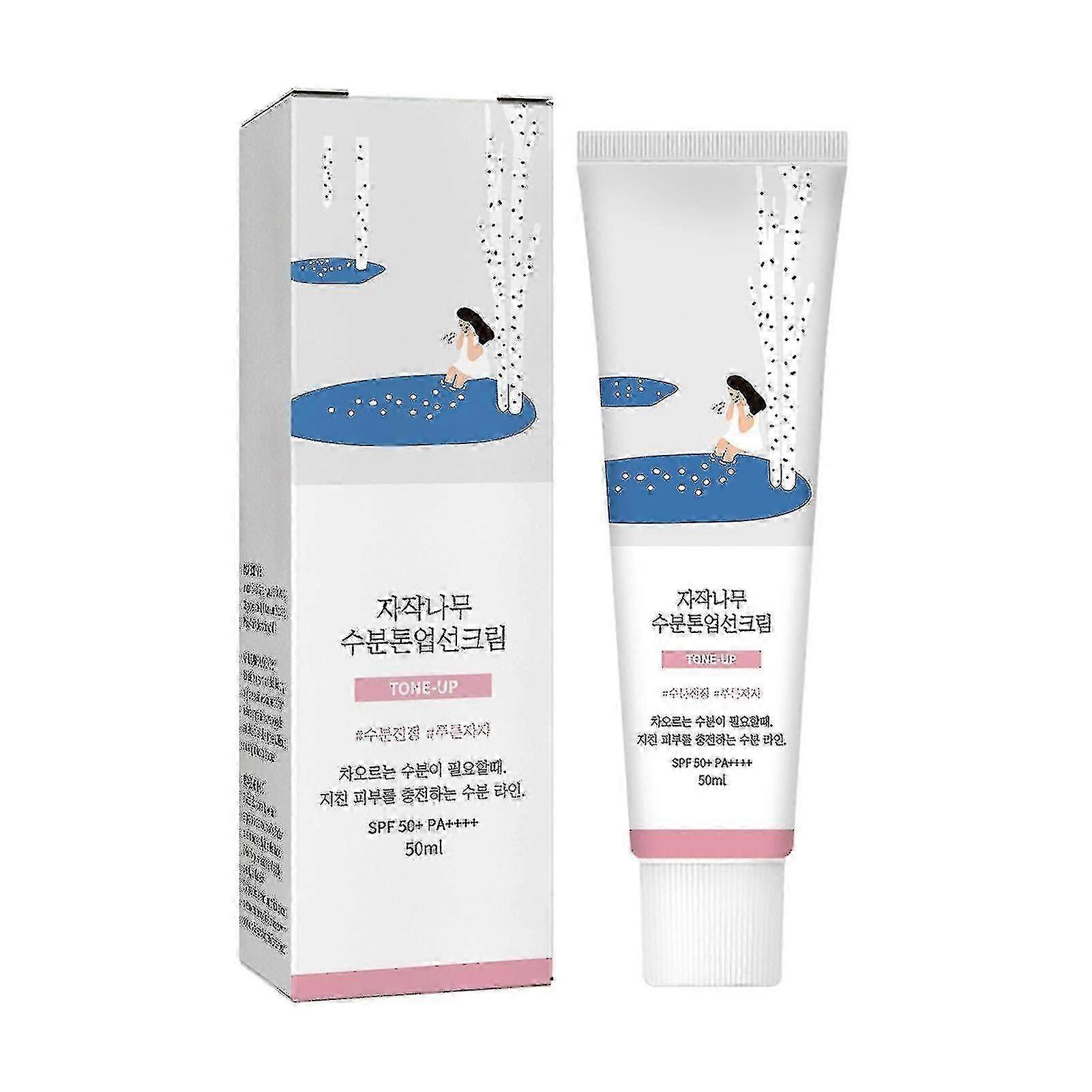 Jaysuing Isolation Sunscreen Protects Against Uv Rays And Is Refreshing, Moisturizing And Non-greasy.