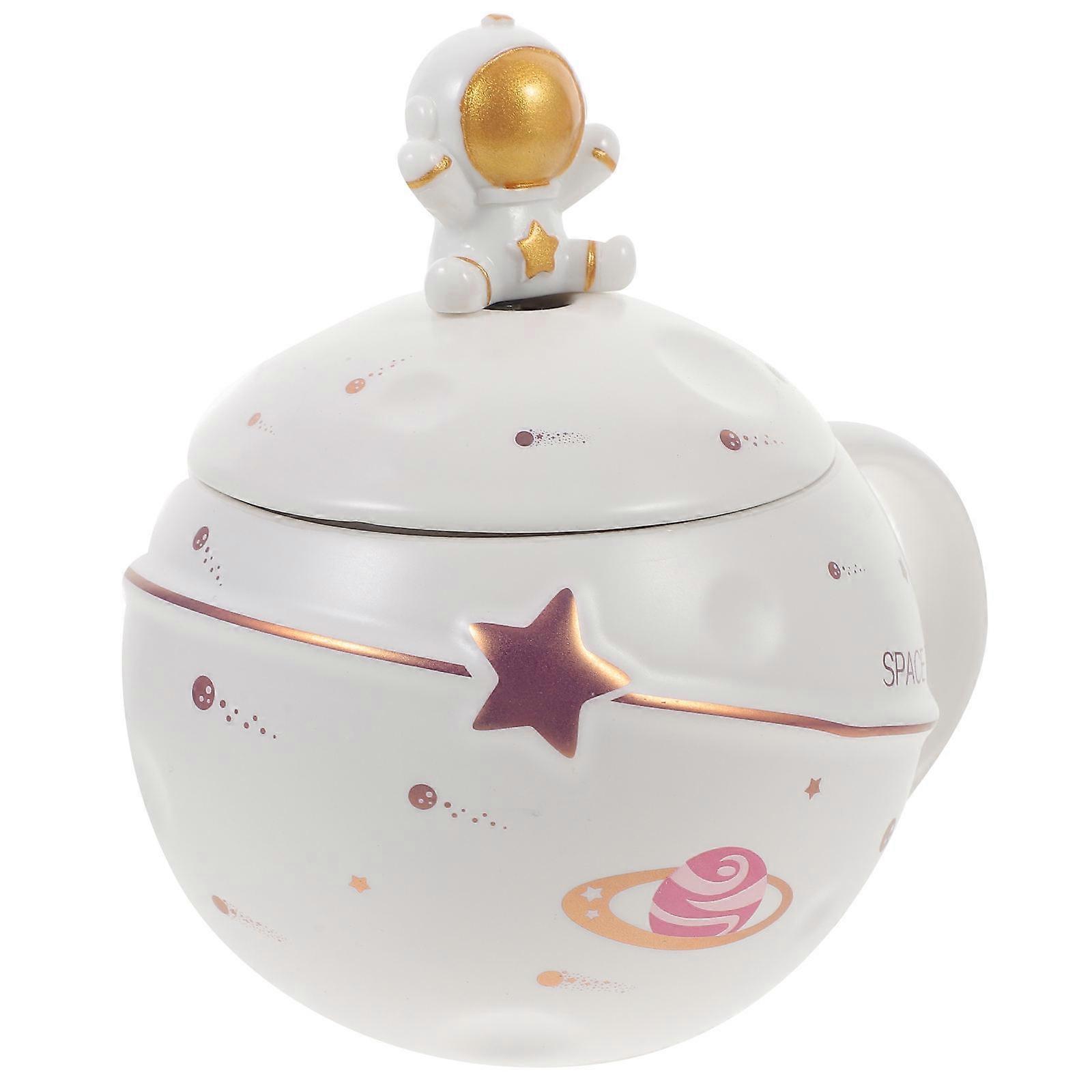 Decorative White Astronaut Planet Shape Water Cup for Home Use 1Set