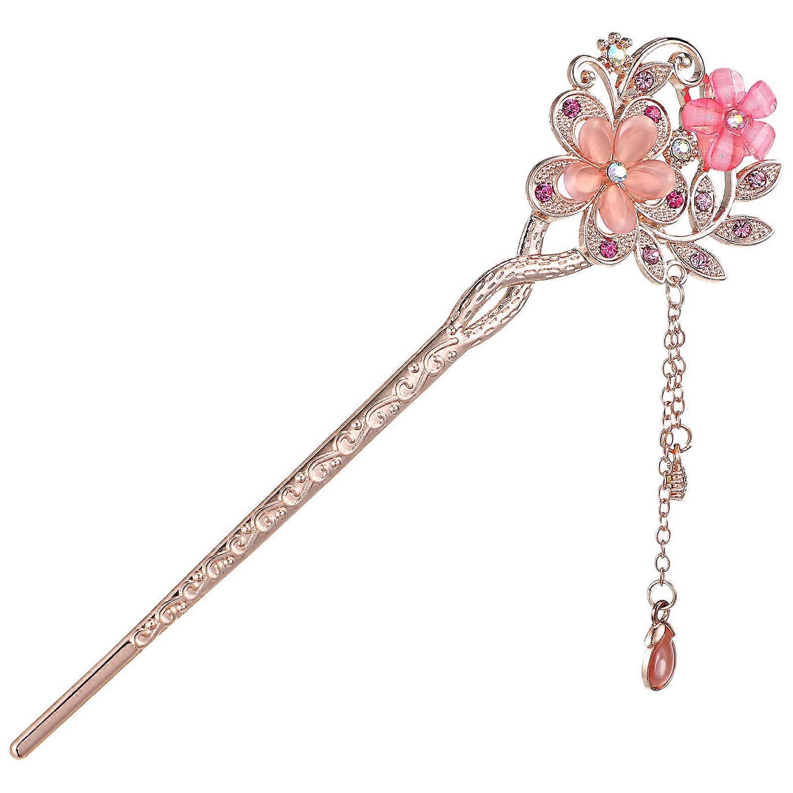 Traditional Hairpin Suitable for Parties and Casual Occasions