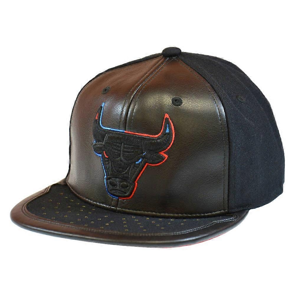 Mitchell & Ness Nba Day One Snapback Chicago Bulls 6HSSMM19227CBUBLCK summer unisex