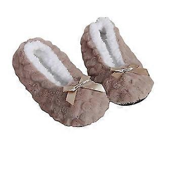 Une paire de femmes semelle souple antidérapante Chaussettes chaudes en peluche Pantoufles en coton