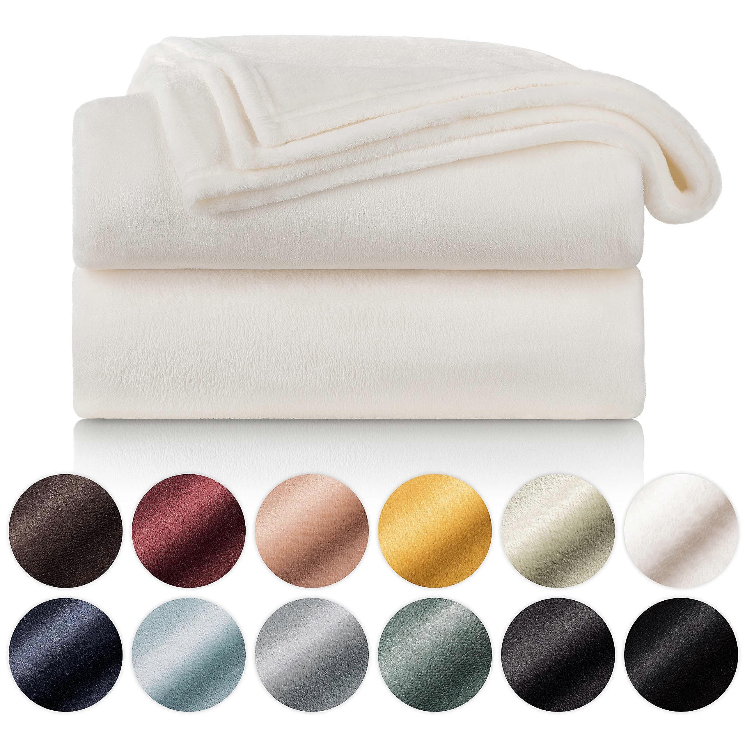 Fleecedecke 150 x 200 - Weiß, Plaid für Sofa, Cocooning - dick, flauschig, weich und warm - Hohe Qualität