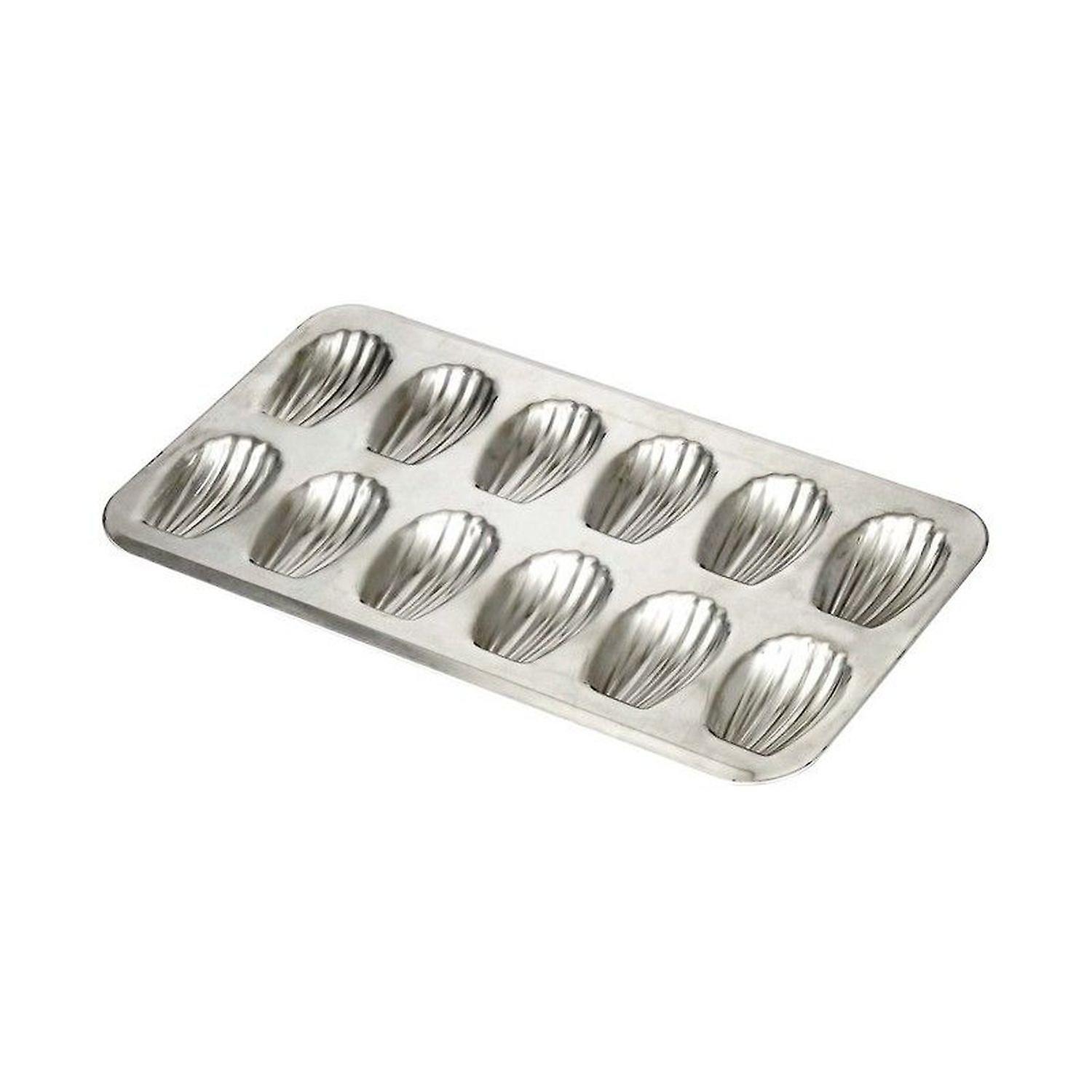 2 tin molds x 12 madeleines