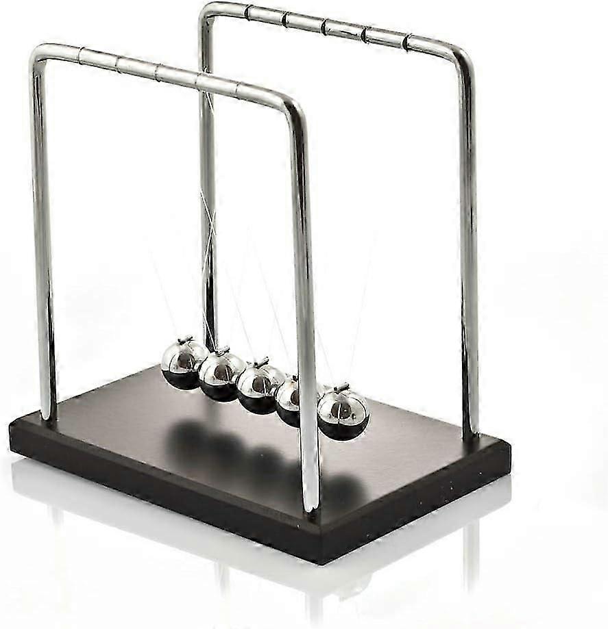 Newton's Cradle - Classic Executive Desk Toy