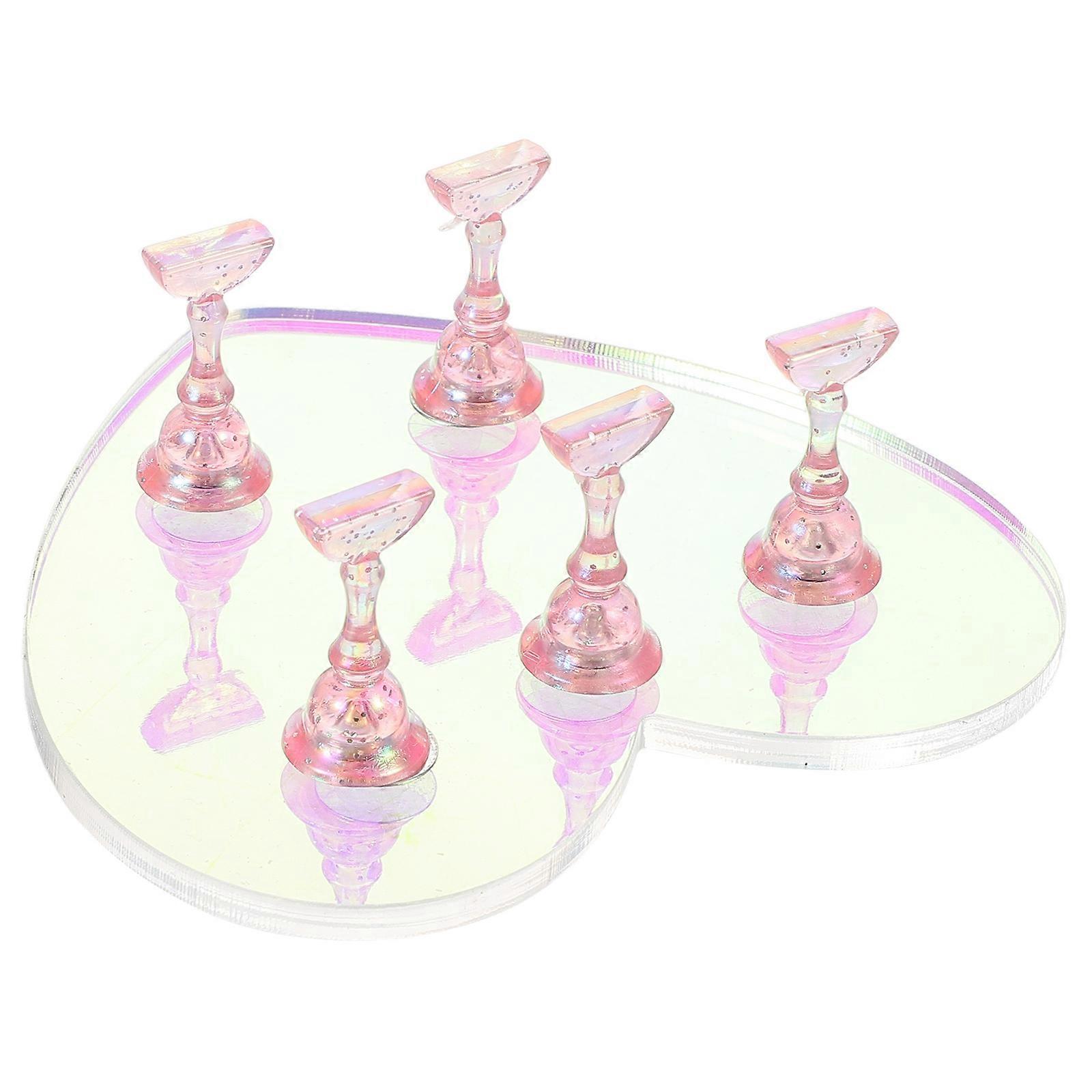 Heart Shaped Acrylic Nail Art Display Stand, Portable Manicure Practice Board for Beginners and Professionals, Lightweight Multi Purpose Stand for