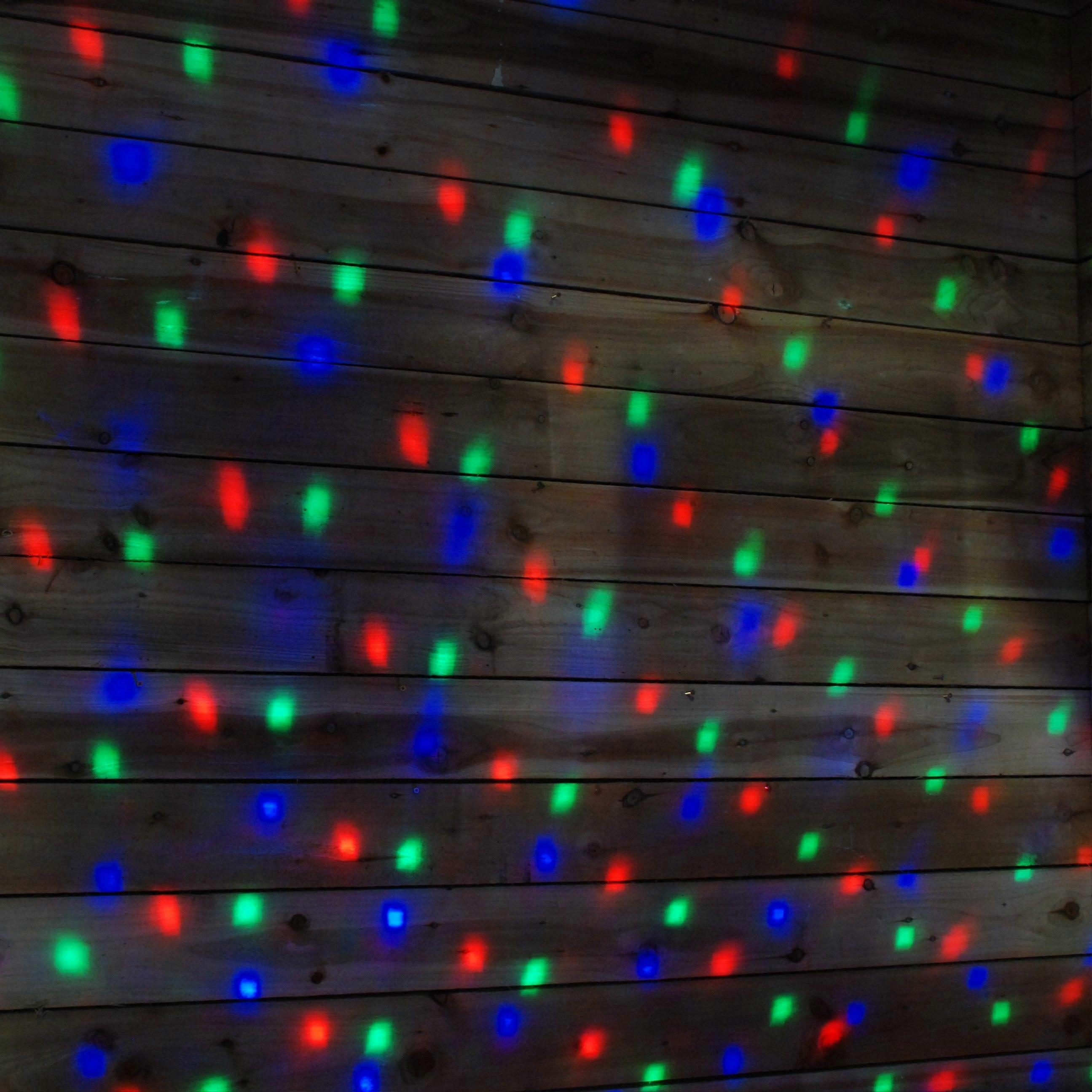 Premier Christmas Led Outdoor Snowfall / Snowflake Projector With Timer & Remote