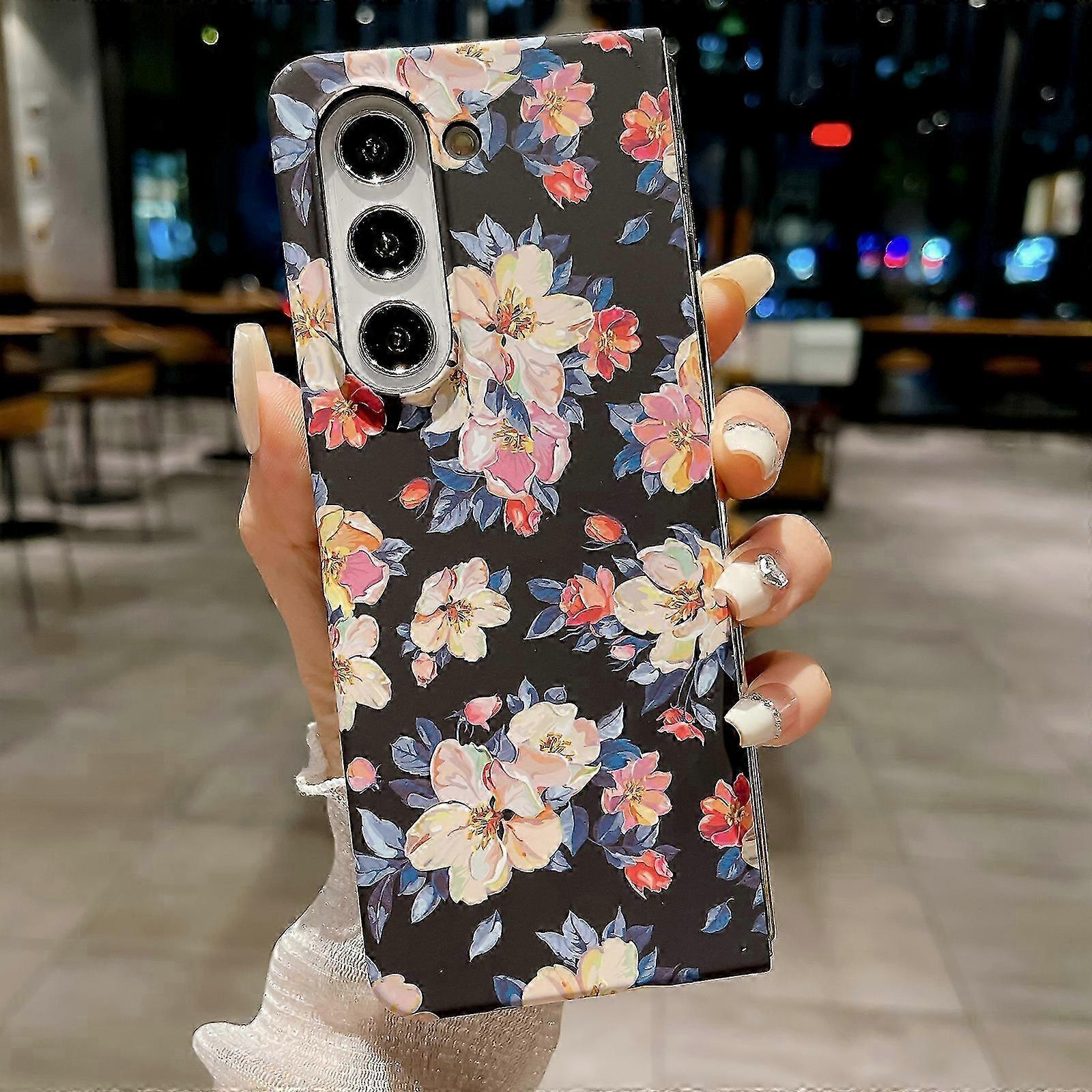 Patterned Phone Case from the Flower Collection