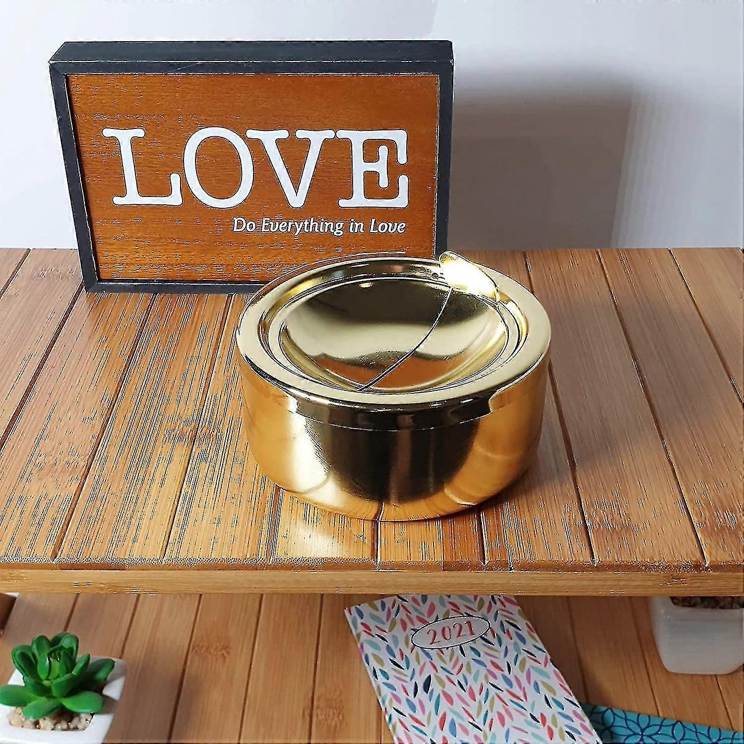 Less Metal Ashtray With A Lid , Ashtreys