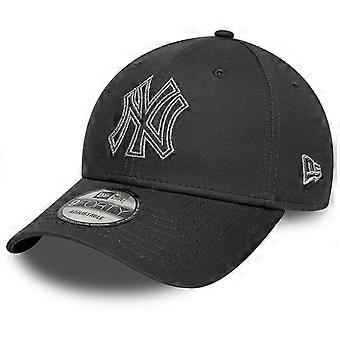 New Era 9Forty Strapback Cap OUTLINE New York Yankees