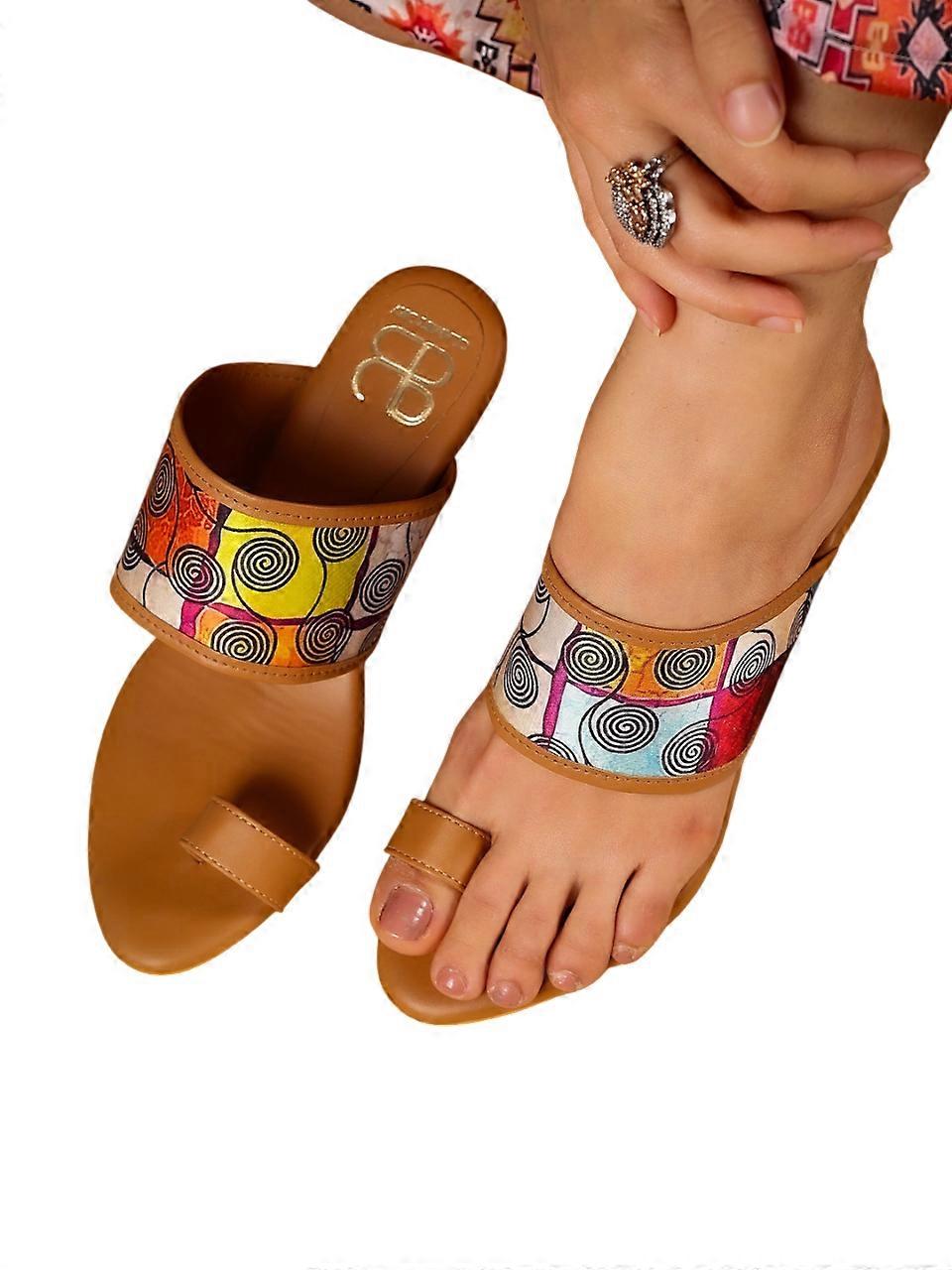 Glam Story Women's Urban Chic Kolhapuri Chappal with Heel