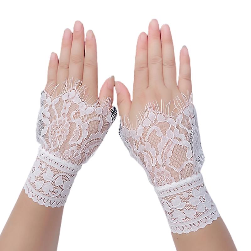 Decorative Lace Gloves