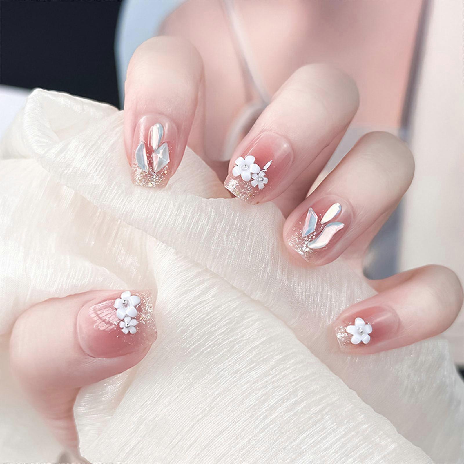 24個の正方形のフェイクネイルプレスオンネイル人工ネイルフェイシブネイルフラワーデザインのネイルの偽のネイルグルーフレンチネイルのヒント