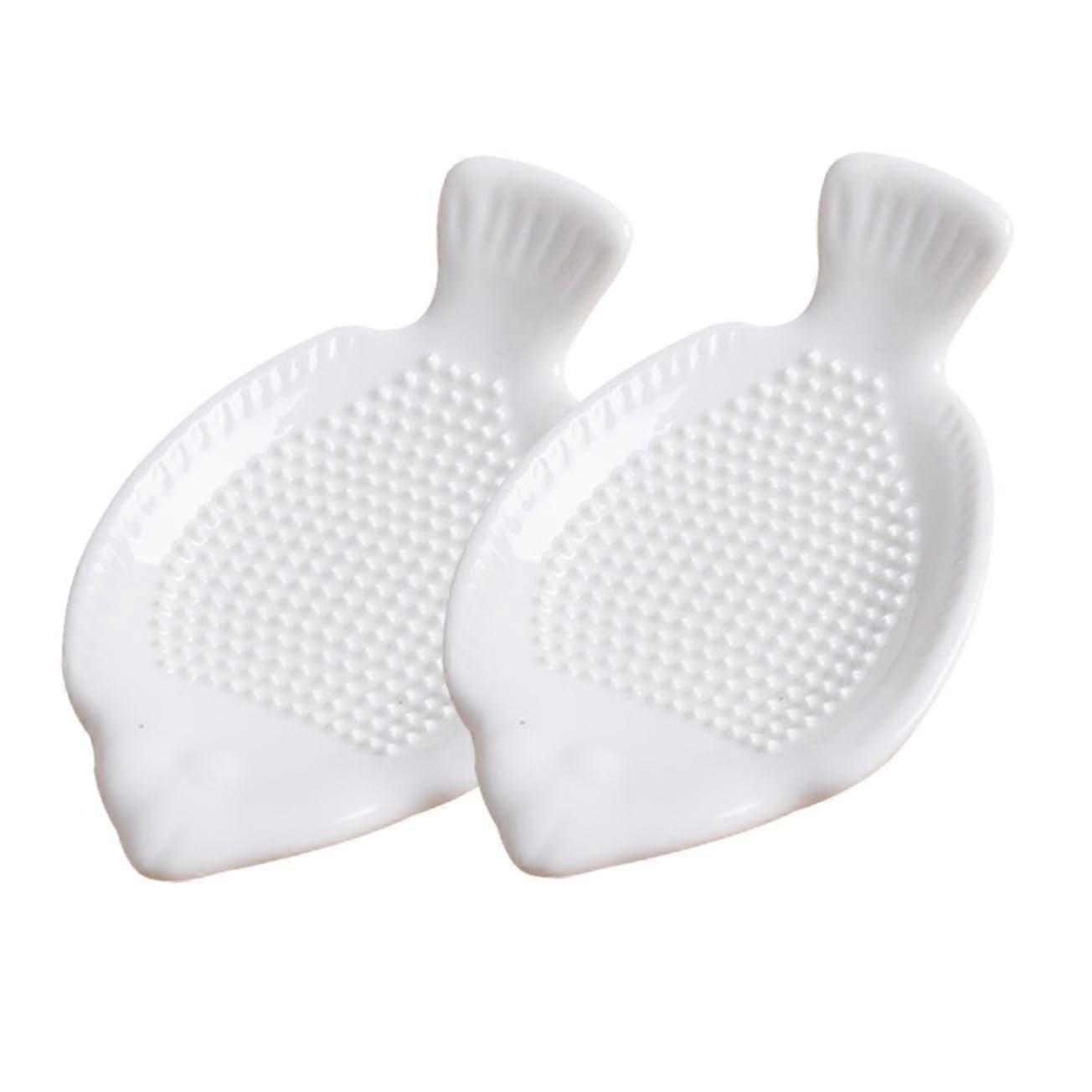 2pcs Fish Shape Ceramic Ginger Garlic Grater with Easy Grip Handle and Effortless Cleaning 12x7cm