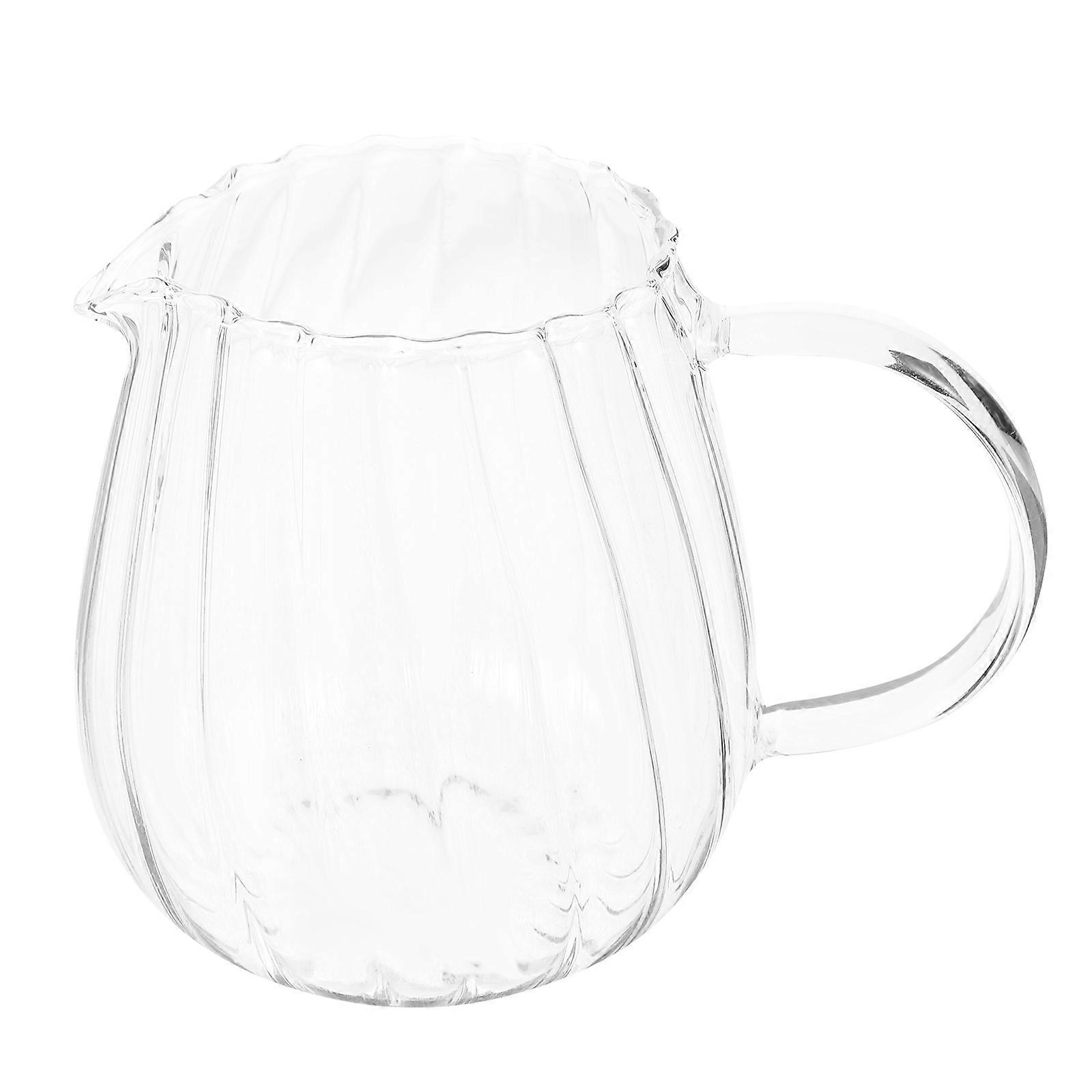 Glossy Transparent Glass Tea Distributor with Ergonomic Handle for Easy Pouring, Suitable for Tea and Milk Serving in Tearooms and Households