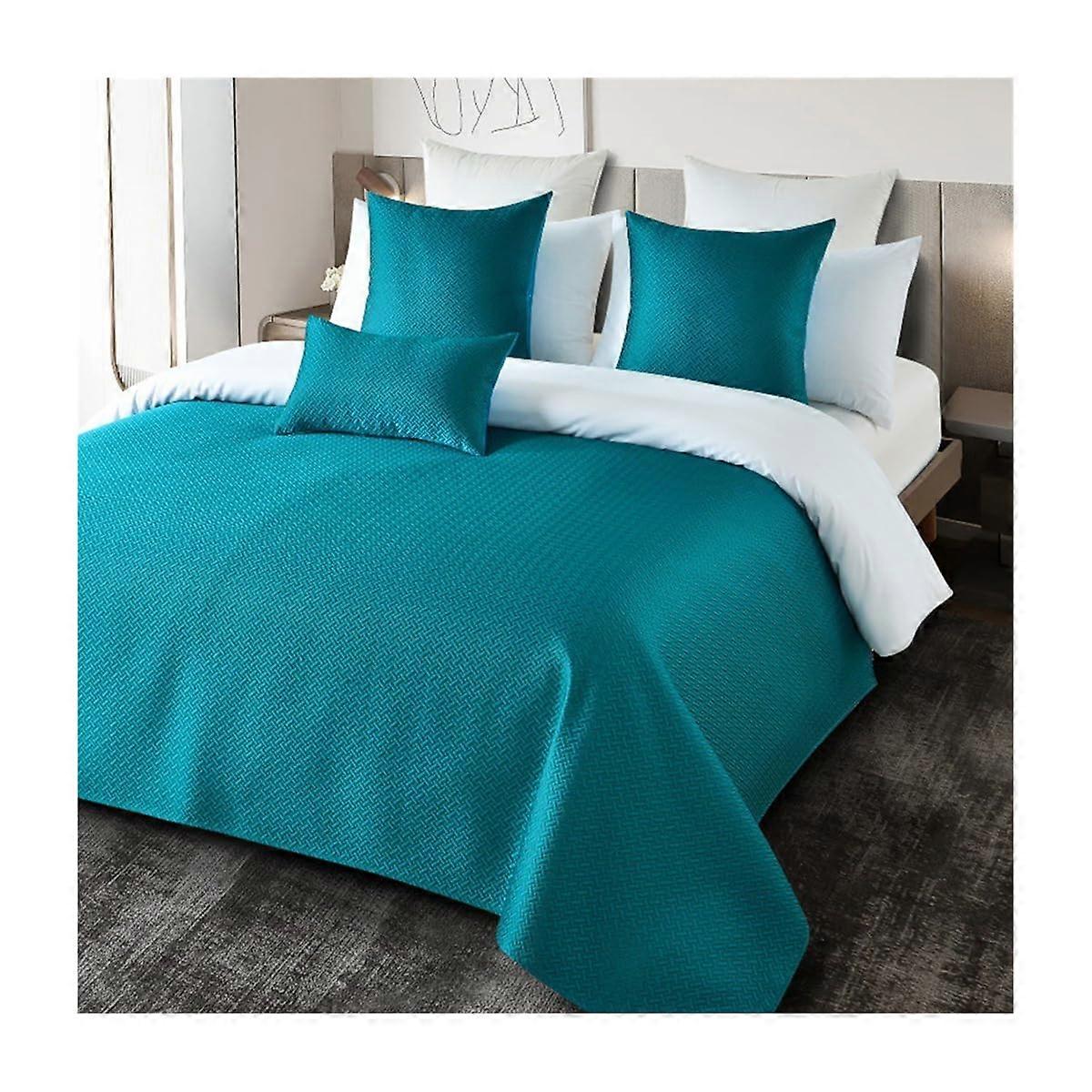 Green Quilted Bed Throw Set with Coordinated Pillowcases, Full Coverage Design Fits 1.5m Bed