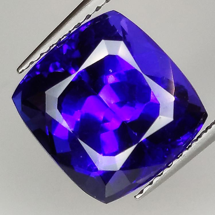 Tanzanite Rectangular Cushion Cut 6.99ct awo70