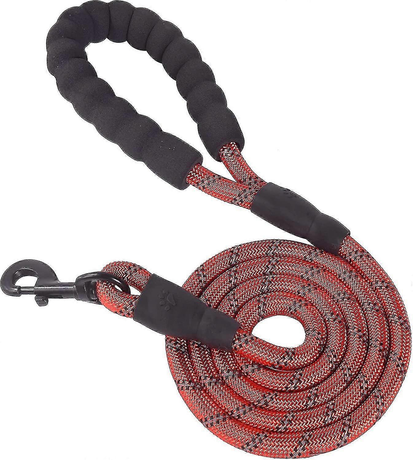 Strong Dog Leash with Reflective Threads for Secure Night Walks