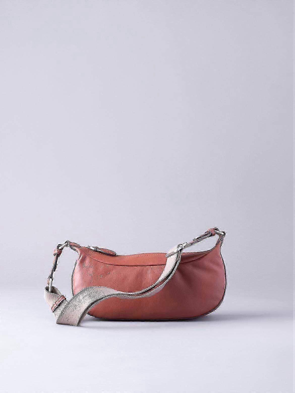 Fairfield Leather Sling Bag In Tan
